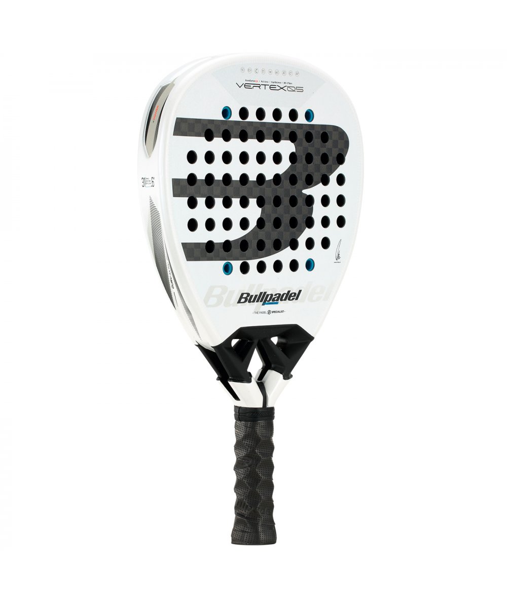 Bullpadel Vertex 05 2026 padel racket side on view