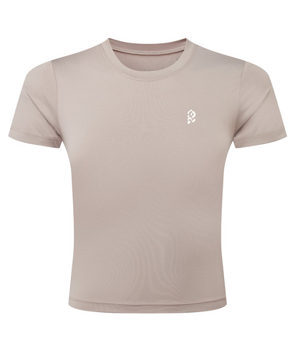 Ravar - Womens Fitted Performance Tee