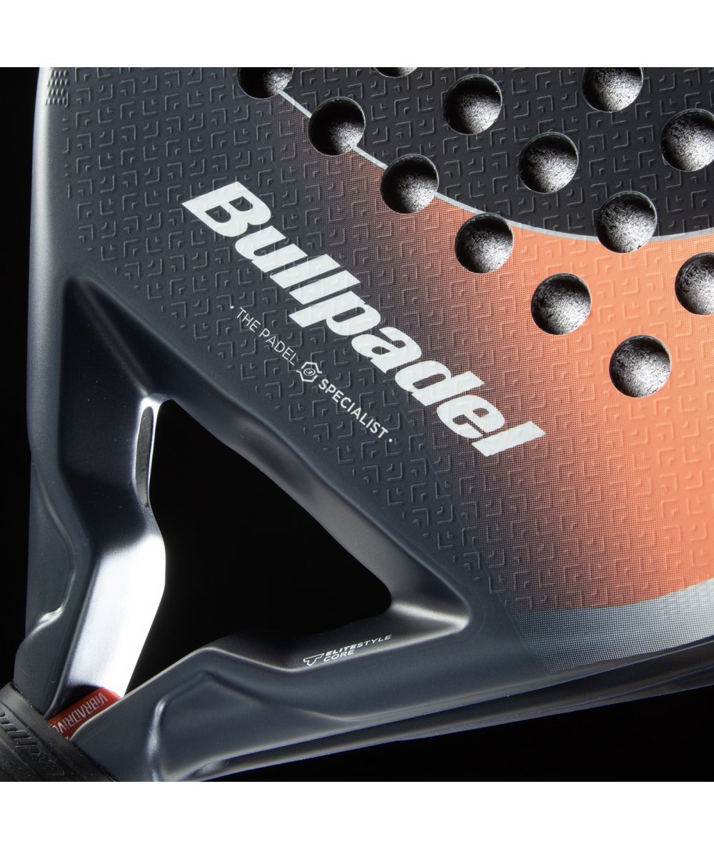 Bullpadel Elite W 2026 padel racket close view
