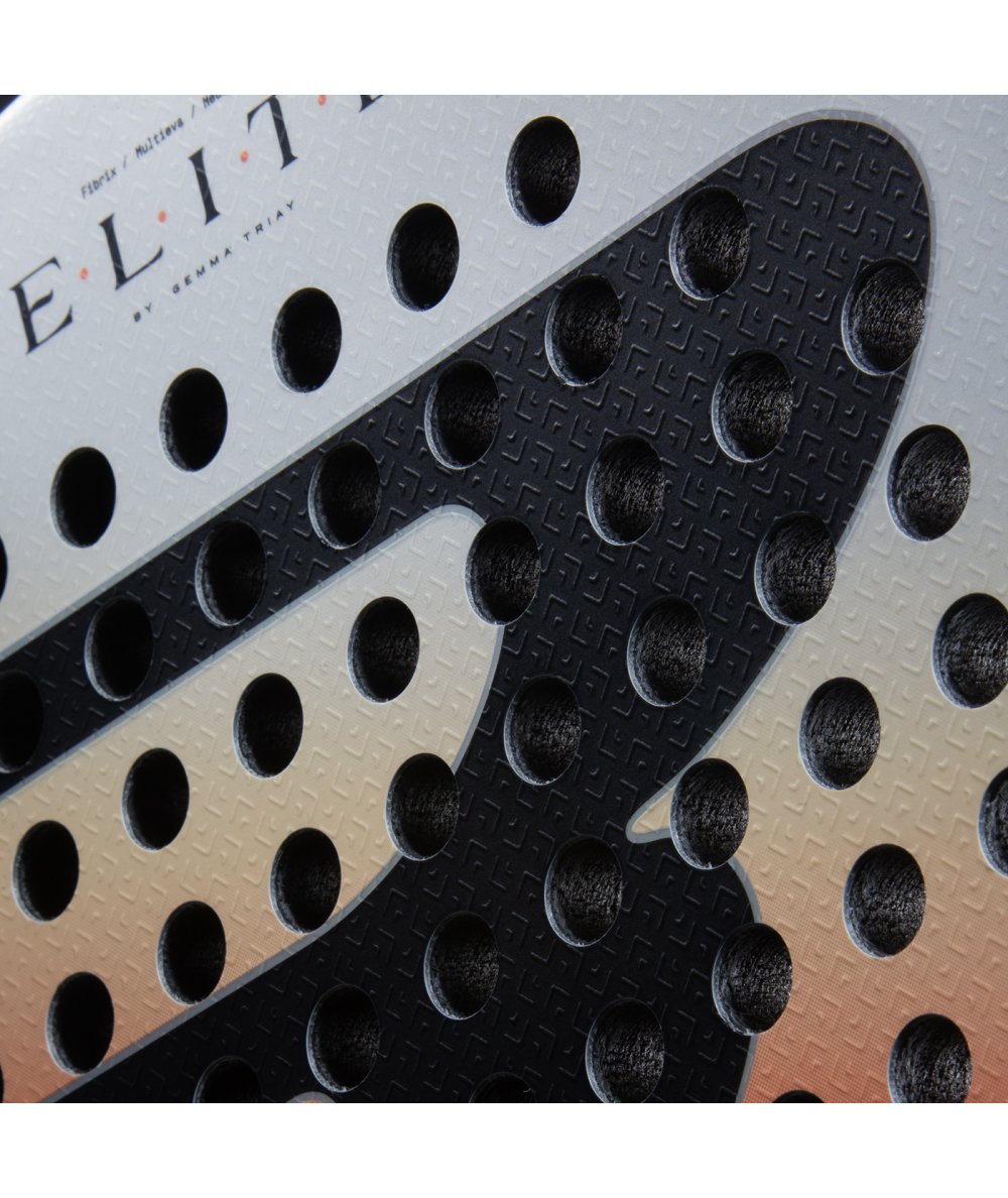 Bullpadel Elite W 2026 padel racket close 