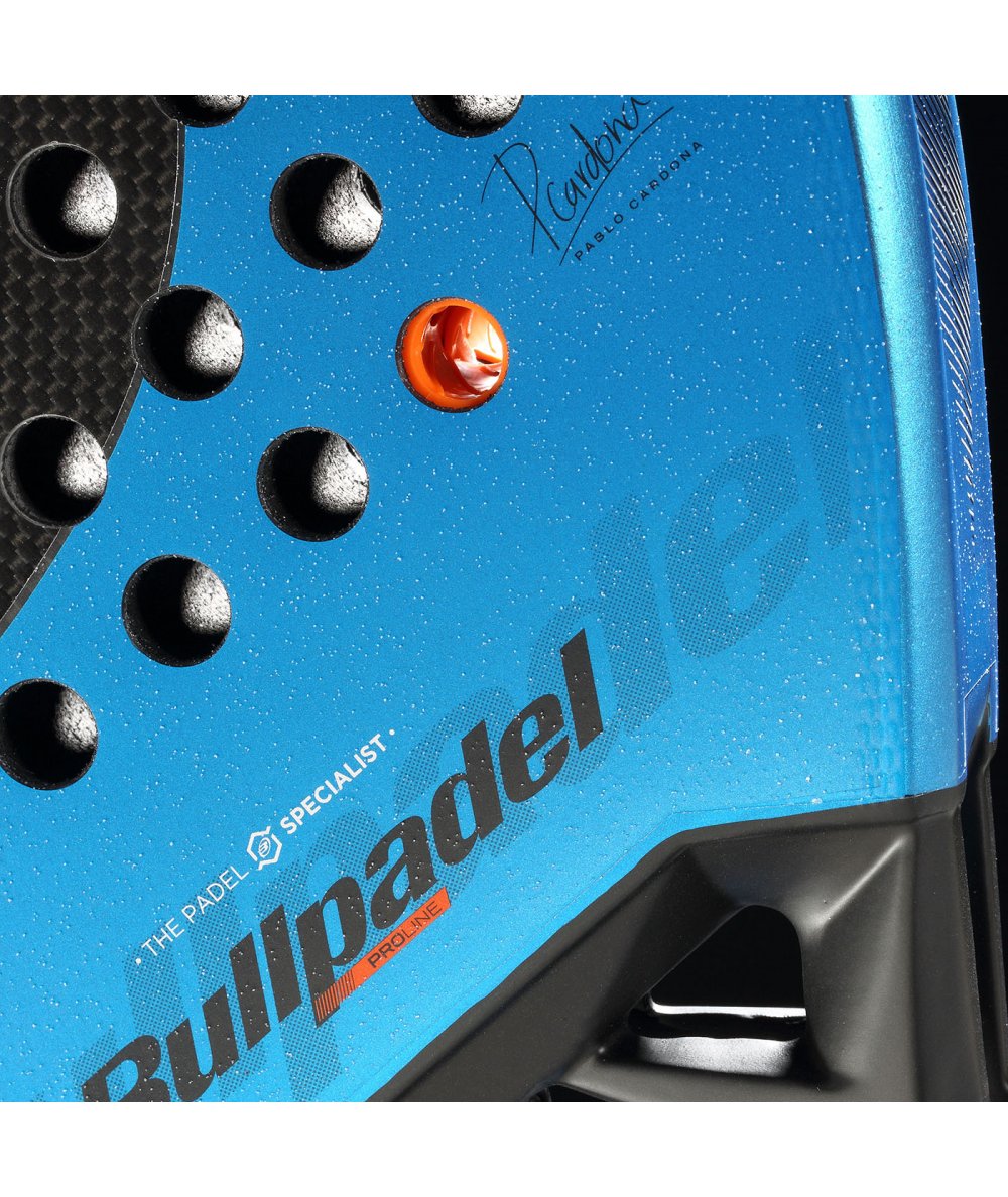 Close-up of Bullpadel Vertex 05 Geo racket frame and texture