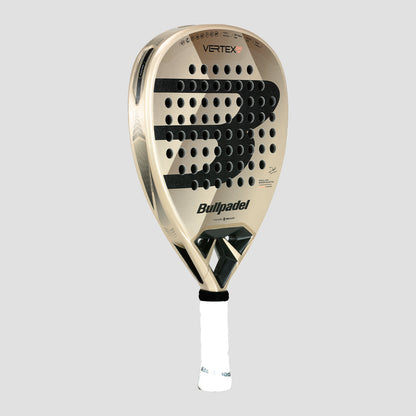 Bullpadel Vertex 04 W padel racket side on